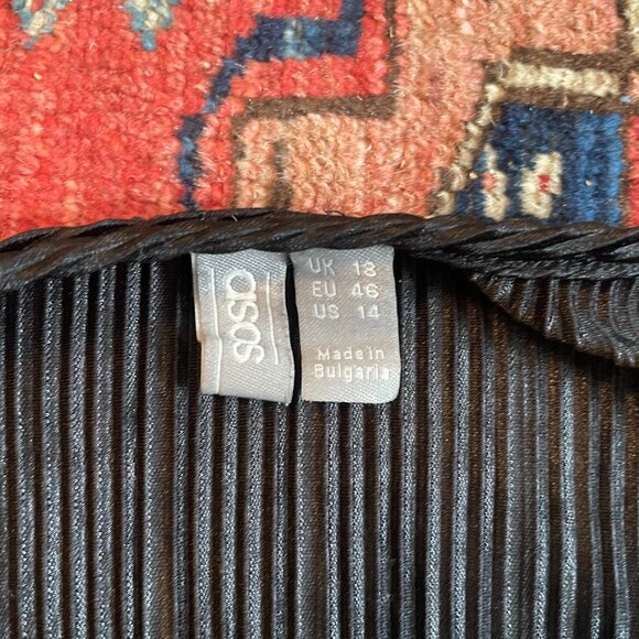 asymmetrical long sleeve wrap detail top - Picture 3 of 8